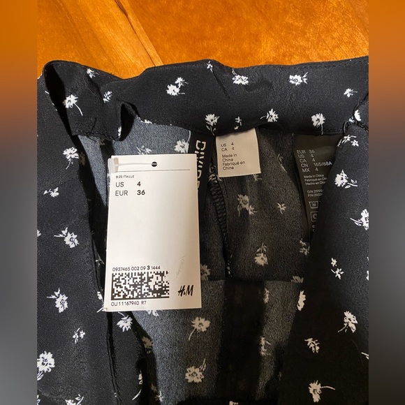 H&M Black Floral Midi Skirt - Picture 2 of 4